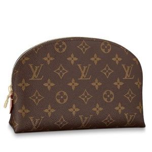 Authentic pre-loved Louis Vuitton GM pouch